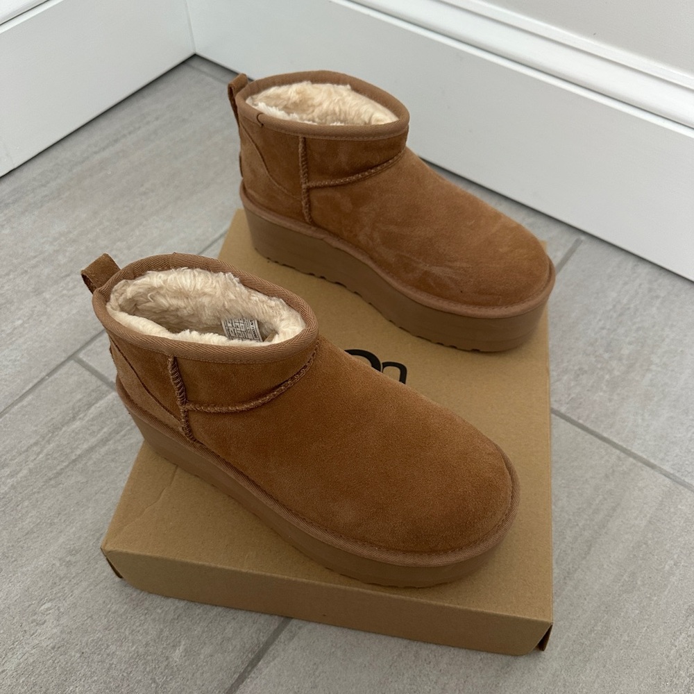 UGG Classic Ultra Mini Platform NEW In box USA 7 - Picture 5 of 8